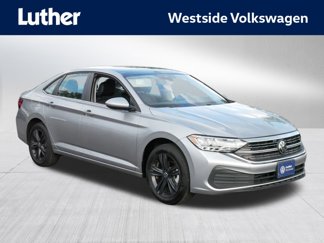 Certified 2024 Volkswagen Jetta SE image 1