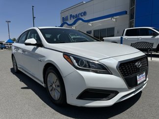 Used 2016 Hyundai Sonata SE image 1
