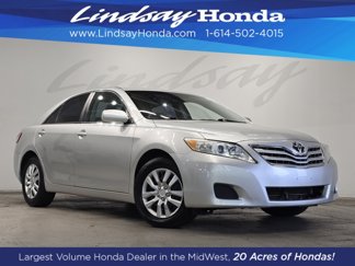 Used 2010 Toyota Camry LE image 1