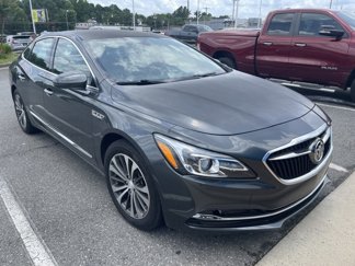 Used 2017 Buick LaCrosse Essence image 1