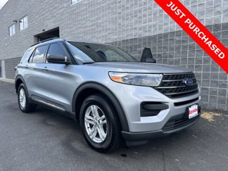 Used 2020 Ford Explorer XLT w/ Comfort Package image 1