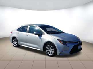 Used 2021 Toyota Corolla LE image 1
