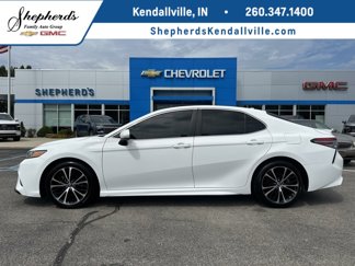 Used 2019 Toyota Camry SE image 1
