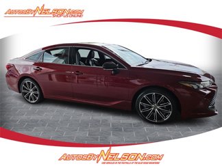 Used 2019 Toyota Avalon XSE image 1