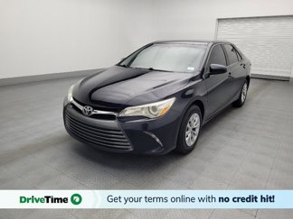 Used 2016 Toyota Camry LE image 1