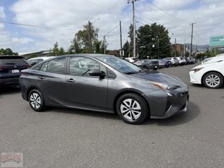 Used 2017 Toyota Prius Four image 1