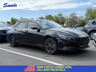 Used 2022 Hyundai Elantra SEL image 1