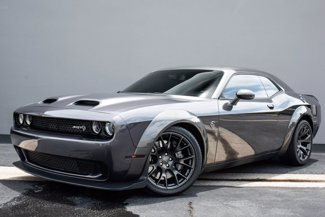 Used 2020 Dodge Challenger SRT Hellcat image 1