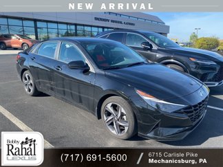 Used 2023 Hyundai Elantra SEL w/ Convenience Package image 1