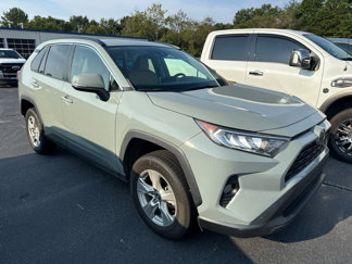 Used 2020 Toyota RAV4 XLE image 1
