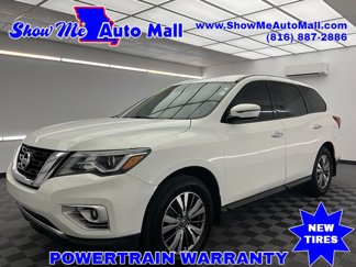 Used 2020 Nissan Pathfinder S image 1