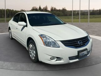 Used 2010 Nissan Altima 2.5 S image 1
