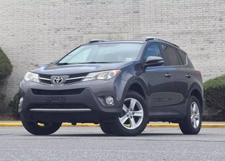 Used 2013 Toyota RAV4 XLE image 1
