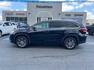 Used 2017 Toyota Highlander XLE image 1