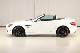 Used 2015 Mercedes-Benz SLK 350 image 1