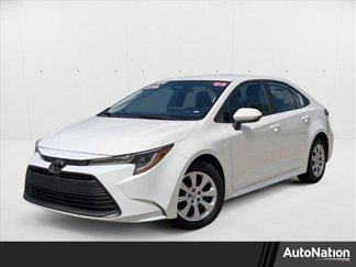 Used 2025 Toyota Corolla LE image 1
