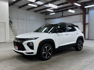 Used 2021 Chevrolet TrailBlazer RS w/ Sun and Liftgate Package image 1