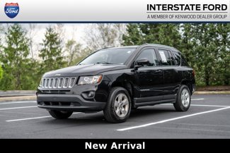 Used 2017 Jeep Compass Latitude image 1