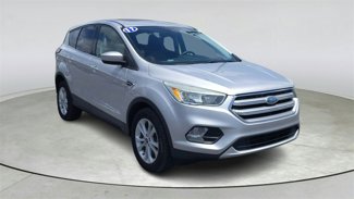 Used 2017 Ford Escape SE image 1