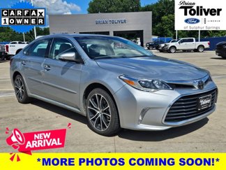Used 2018 Toyota Avalon Limited image 1