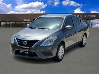 Used 2017 Nissan Versa S image 1