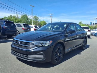 Used 2024 Volkswagen Jetta SE w/ Panoramic Sunroof Package image 1