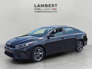 Used 2022 Kia Forte LXS image 1