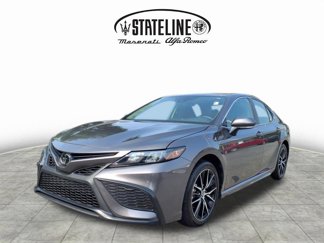 Used 2024 Toyota Camry SE image 1