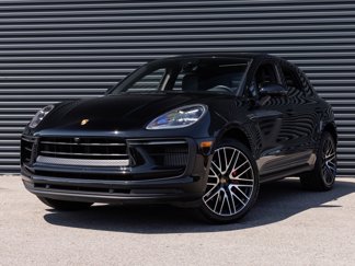 Certified 2022 Porsche Macan S image 1