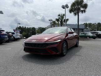 Used 2024 Hyundai Elantra SEL image 1
