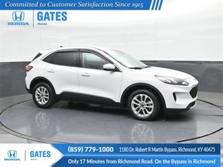Used 2021 Ford Escape SE image 1