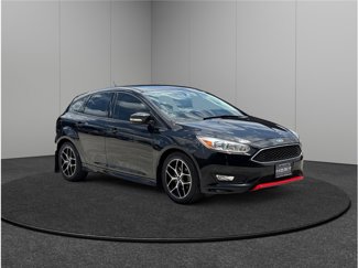 Used 2015 Ford Focus SE w/ SE Sport Package image 1