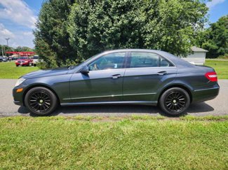 Used 2010 Mercedes-Benz E 350 4MATIC Sedan image 1