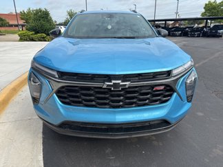 Used 2025 Chevrolet Trax RS w/ Driver Confidence Package image 1