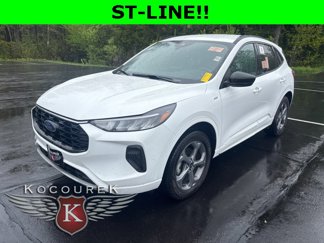 Used 2023 Ford Escape ST-Line image 1