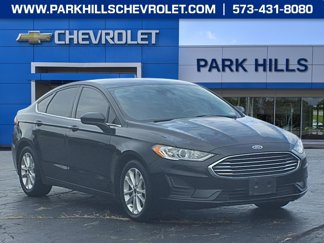 Used 2019 Ford Fusion SE image 1