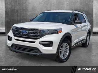 Certified 2023 Ford Explorer XLT image 1