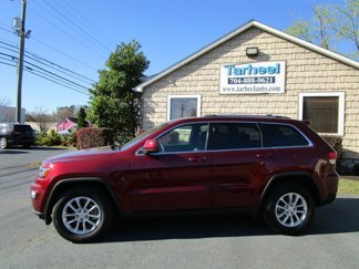 Used 2021 Jeep Grand Cherokee Laredo image 1