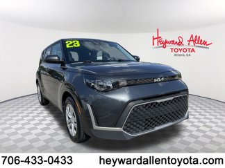 Used 2023 Kia Soul LX image 1