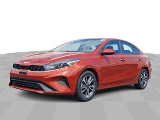Used 2023 Kia Forte LXS image 1