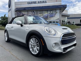Used 2017 MINI Cooper S image 1