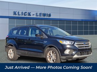 Used 2018 Ford Escape SE w/ Ford Safe & Smart Package image 1