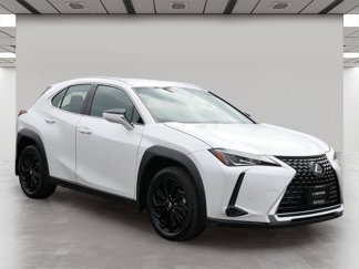 Certified 2022 Lexus UX 200 image 1