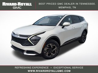 Used 2024 Kia Sportage LX image 1