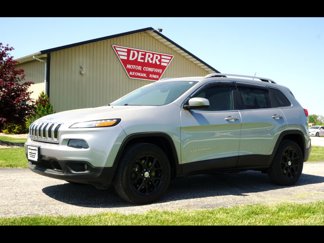 Used 2018 Jeep Cherokee Latitude w/ Cold Weather Group image 1