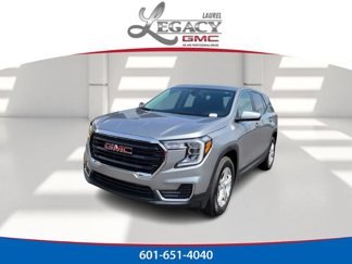 Used 2024 GMC Terrain SLE image 1