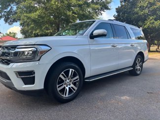 Used 2023 Ford Expedition Max Limited image 1