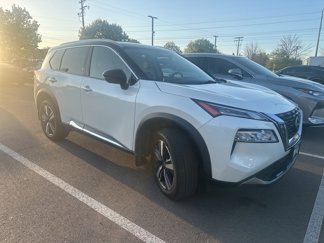 Used 2023 Nissan Rogue SL image 1