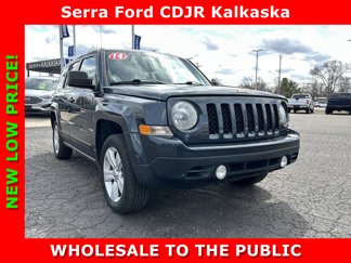 Used 2014 Jeep Patriot Latitude w/ Sun/Sound Group image 1