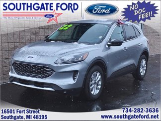 Certified 2022 Ford Escape SE w/ Cold Weather Package image 1